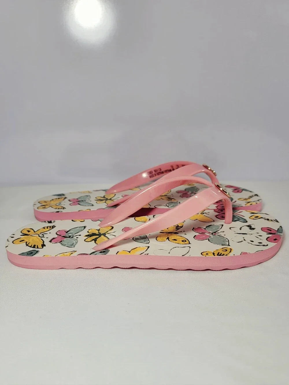 Coach Women's Size 8B  Zayn Pink Butterfly flip flops Slides.